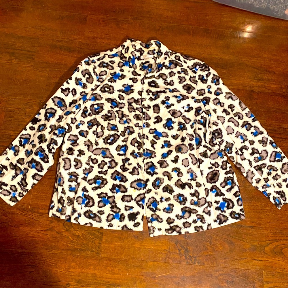 Animal print blazer ☀️